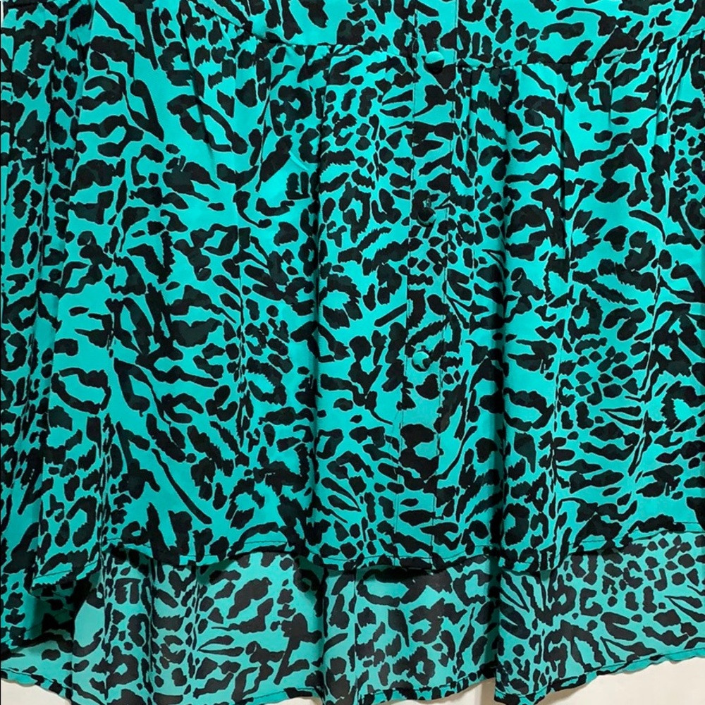 Torrid Sz 0 Turquoise and Black Animal Print Tank - Picture 6 of 8